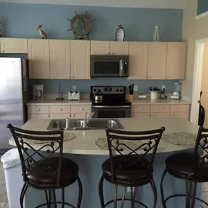 Holiday home Three-bedroom Pool, Davenport